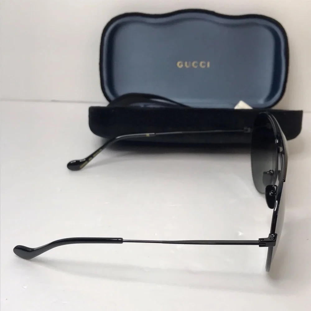 💯 Authentic Gucci Grey Pilot Men's Sunglasses GG0908S 004